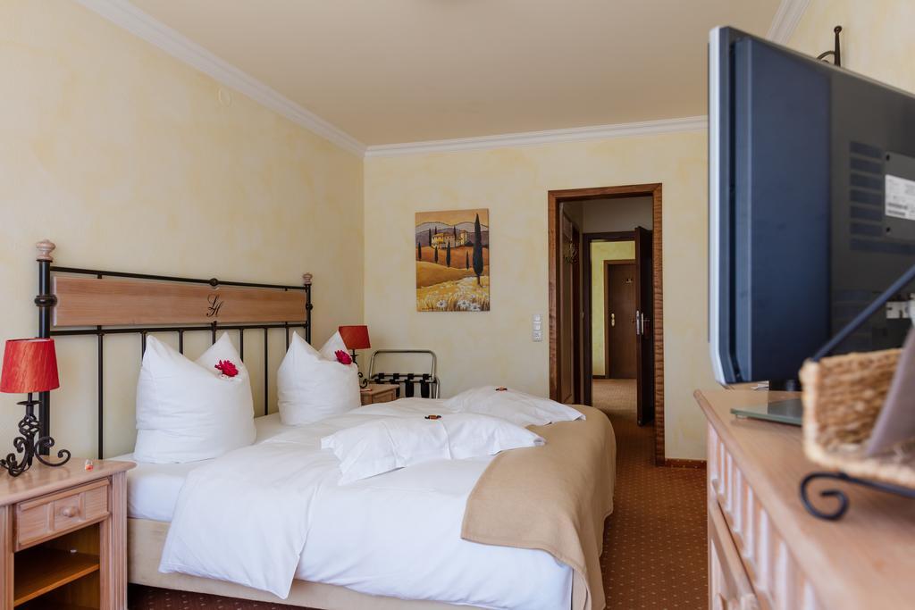 Hotel Landhaus Haffkrug 沙博伊茨 外观 照片