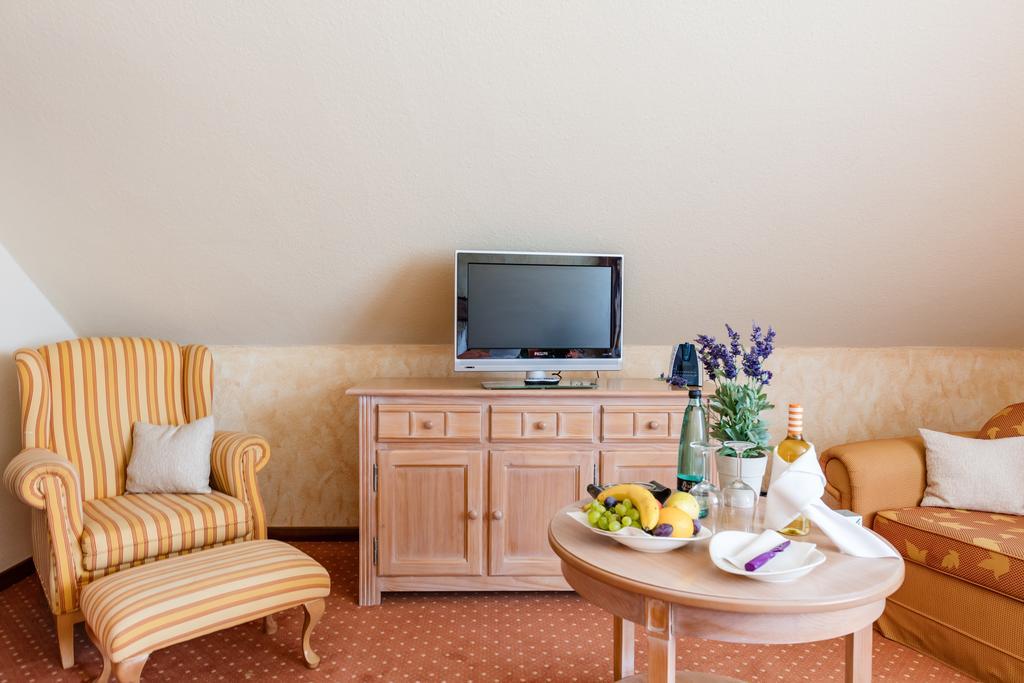 Hotel Landhaus Haffkrug 沙博伊茨 外观 照片