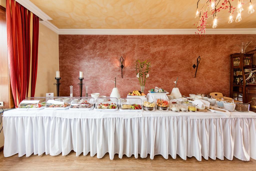 Hotel Landhaus Haffkrug 沙博伊茨 外观 照片